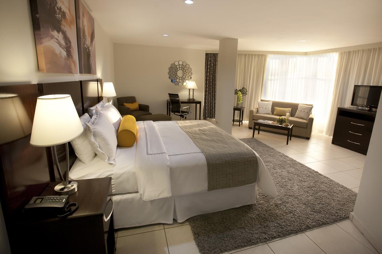 Hotel Los Andes 圣佩德罗苏拉 外观 照片